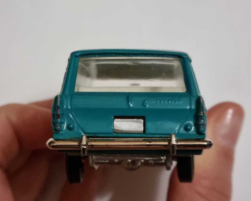 Model Moskwicz 427 1:43 (ZSRR)