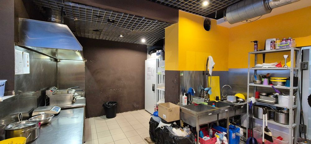 Без% Метро Політехнічний Інститут ТРЦ Smart Plaza Polуtech фасад 110м