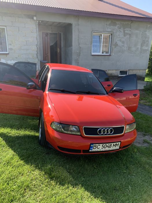 Продається Ауді а4B5 1,6
