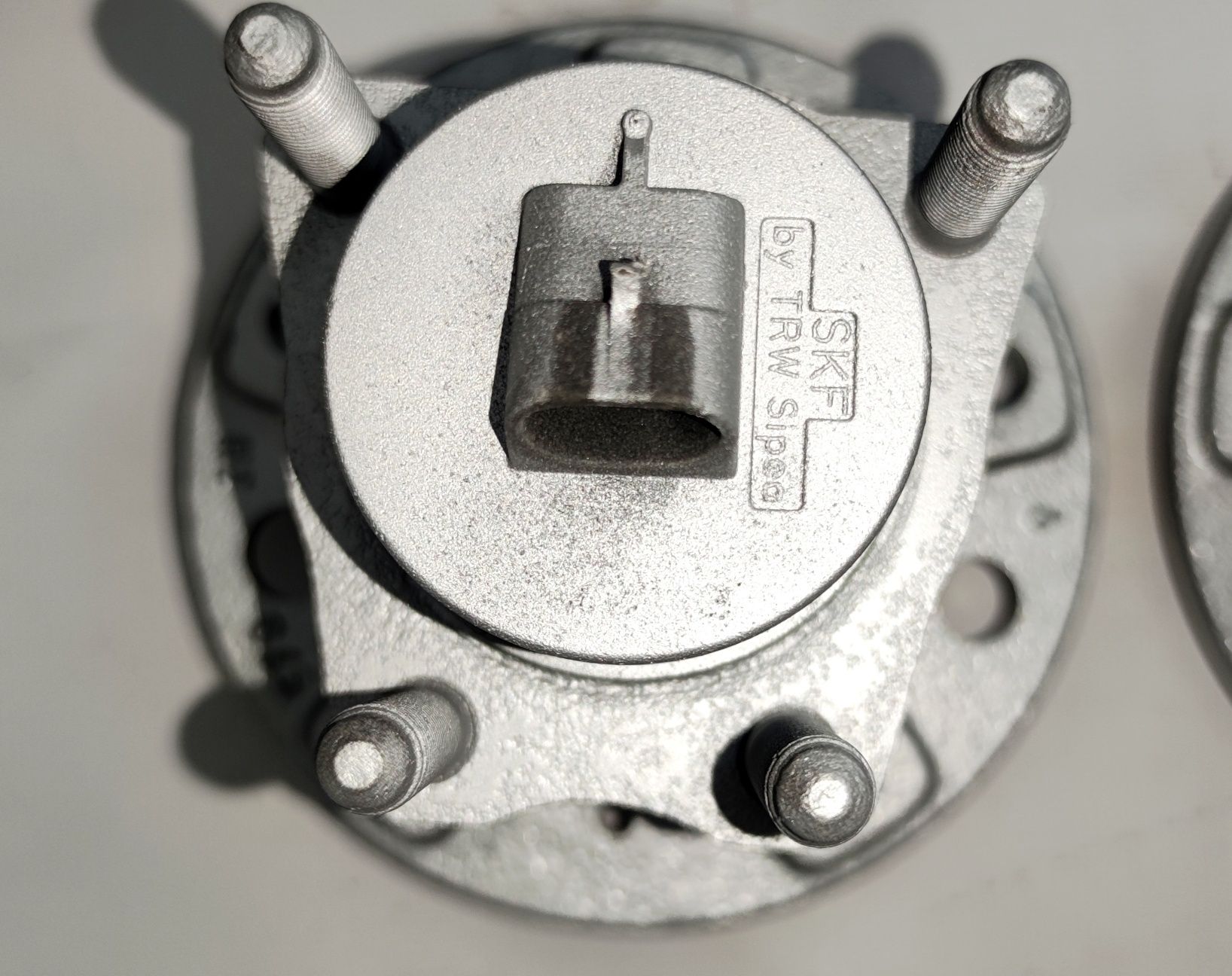 Ступиці задні Opel Astra F, G, H Zafira A, B, Vectra A,B