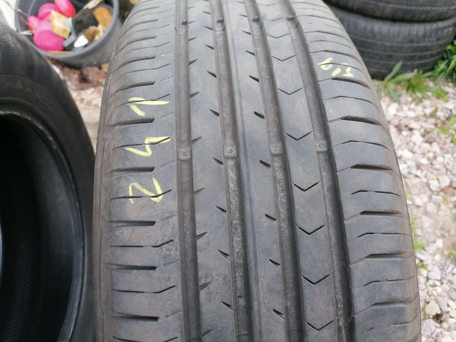 Nr.241 pojedynka 235/65r17 Continental 5