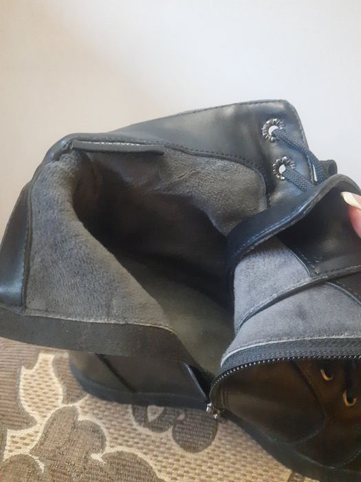 Ботинки женские р.36