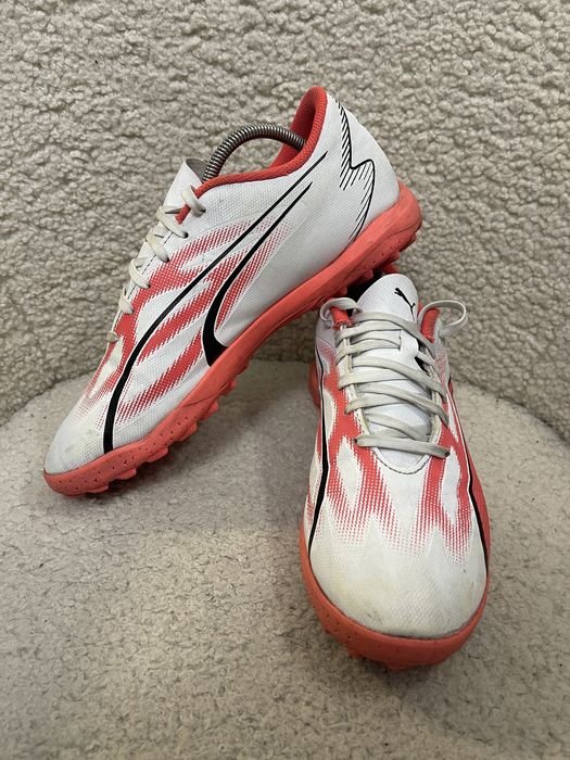 Сороконіжки сороконожки футзалки кросівки Puma Ultra 41р