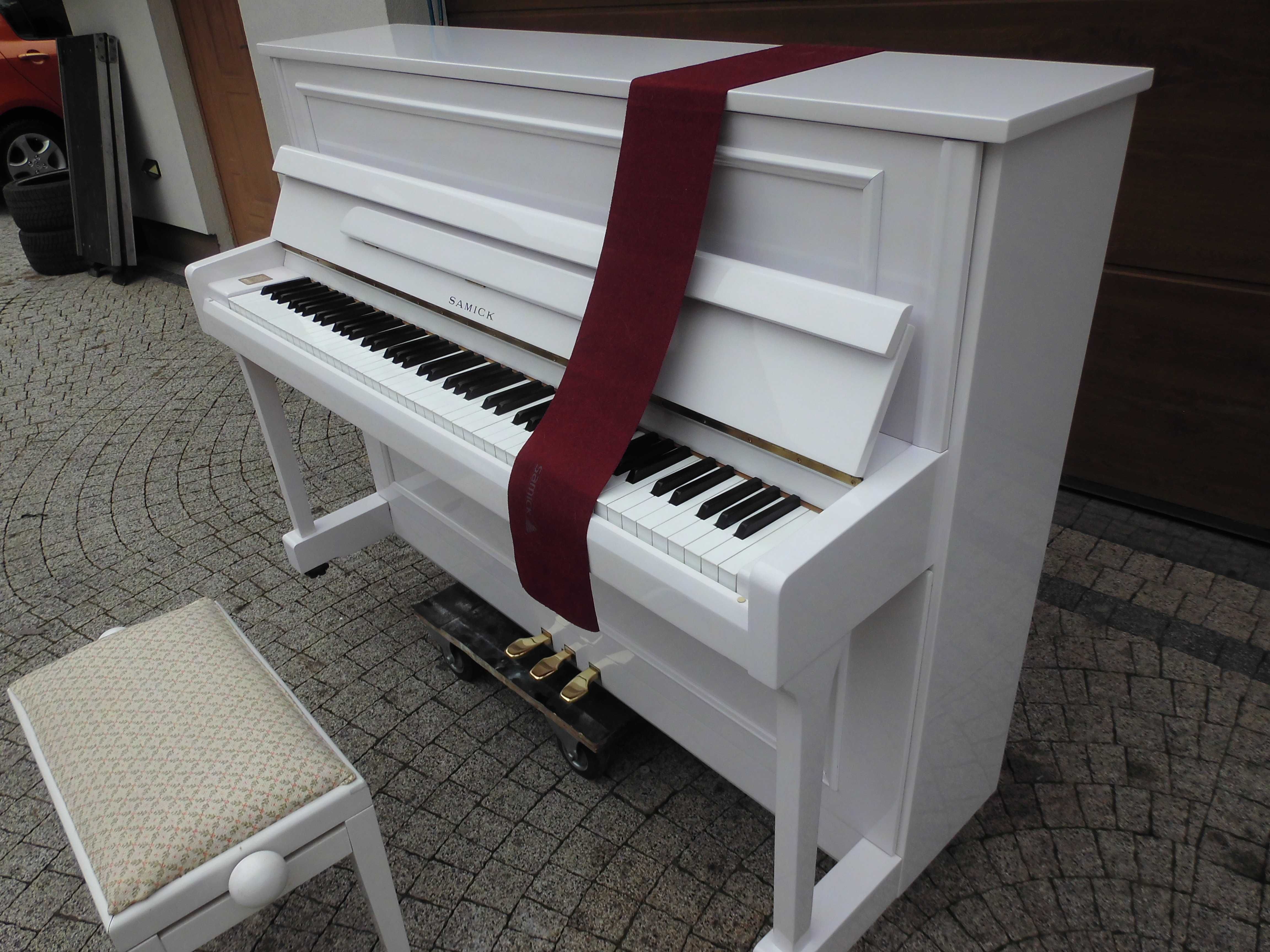 Pianino 2009r powystawowe oryginał biały Samick U112 gwarancja transpo