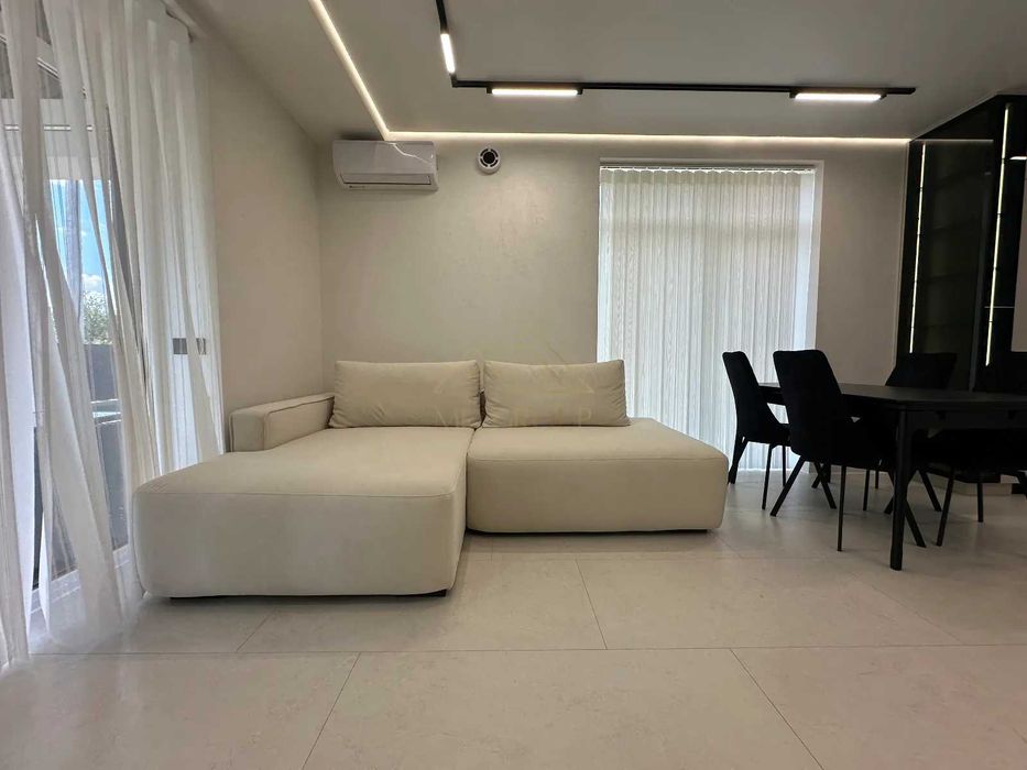 Продаж / БУДИНОК з ремонтом та меблями / НІХТО не жив / 135м2 / Гараж