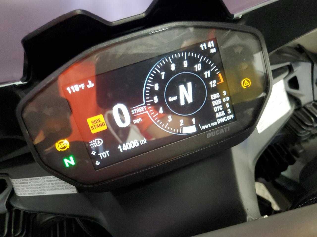 DUCATI Panigale V2 2021