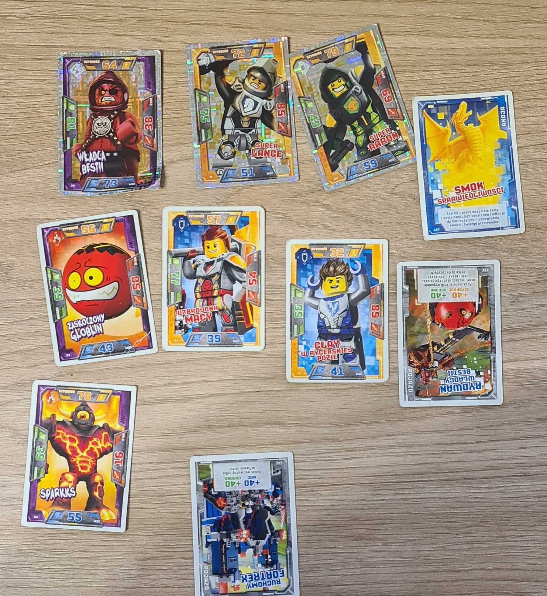 Karty NEXO KNIGHTS Trading Card Games / ZESTAW