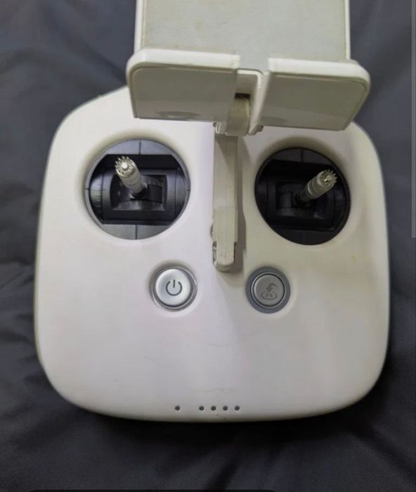 Продам квадрокоптер DJI Phantom 3 standart