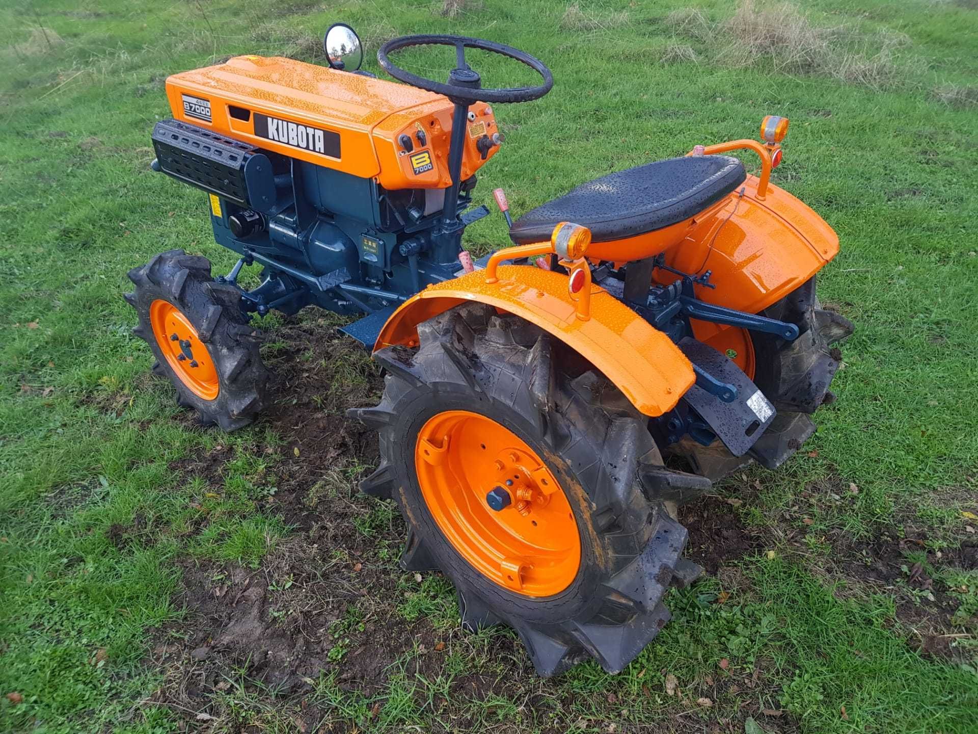 Mini Trator Japonês Kubota B7000