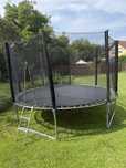Trampolina ogrodowa