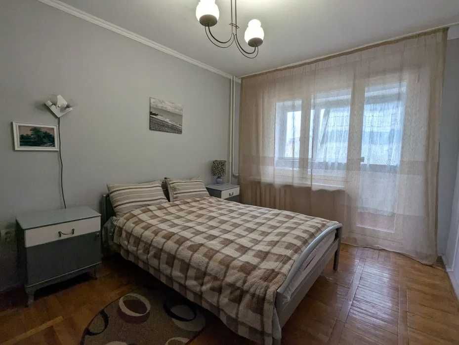 Двокімнатна чешка р-н ТРЦ "Майдану"