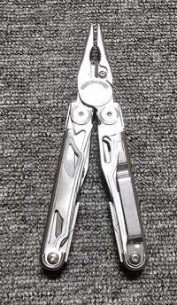 Multitool DL1 Daicamping Leatherman