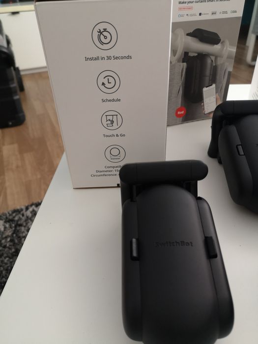 Switchbot Curtain Rod com hub wifi