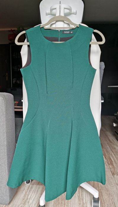 Sukienka butelkowa zieleń Reserved r.36
