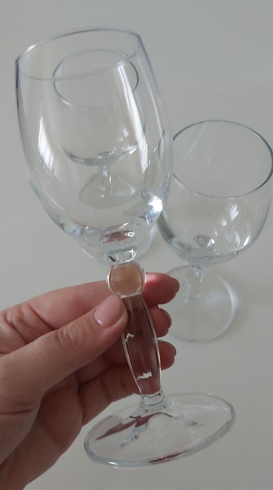 Conjunto de 3 copos baixos + 3 copos de pé alto. Vidro