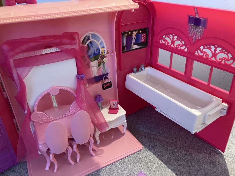 Domek Barbie sypialnia łazienka + gratisy