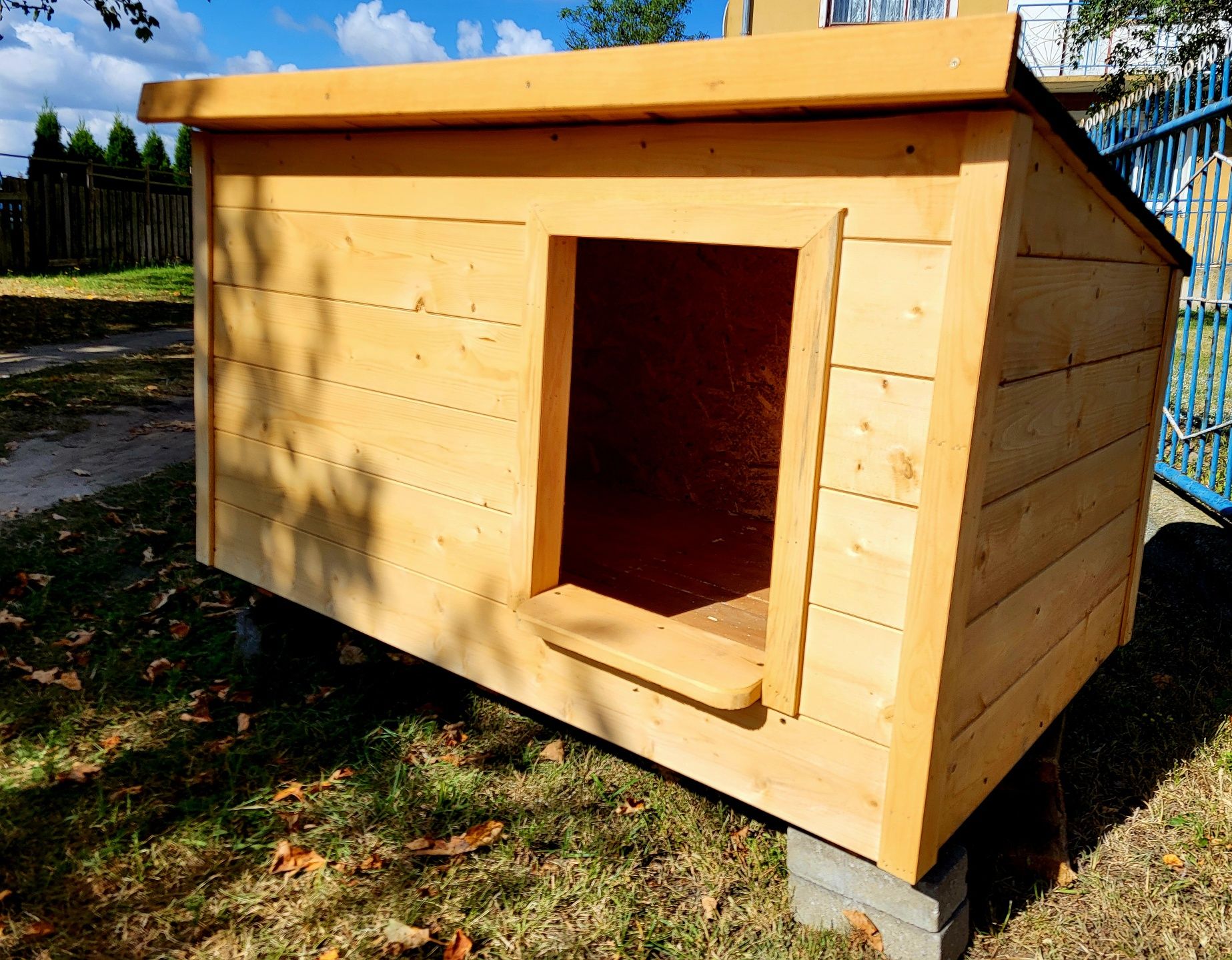 Buda dla psa 145x95 DUZA OCIEPLONA