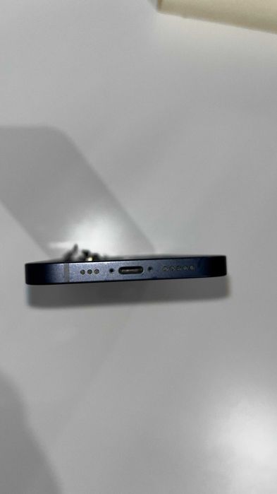 IPhone 12 sem placa-mãe