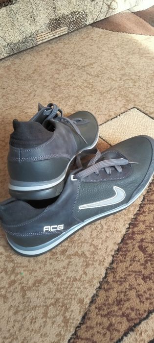 Кросівки шкіряні