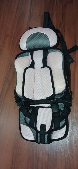 Безкаркасне автокрісло на 1-12 років, ідеальний стан!