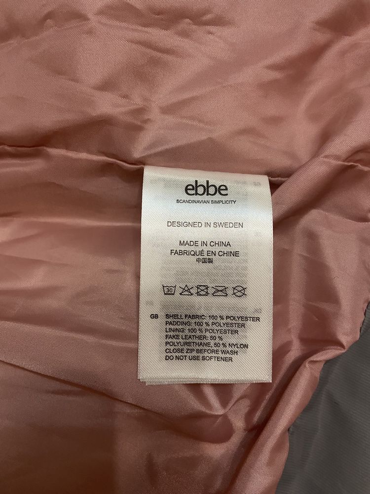 Курточка Ebbe на девочку 122см