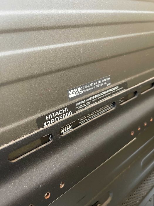 Televisão Hitachi Plasma 42” – Bom Estado