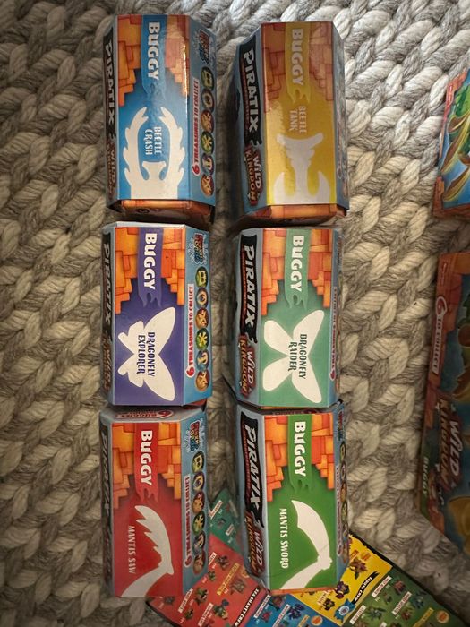 Piratix wild kingdom buggy 1 szt pojazd + figurka unikatowe zestawy