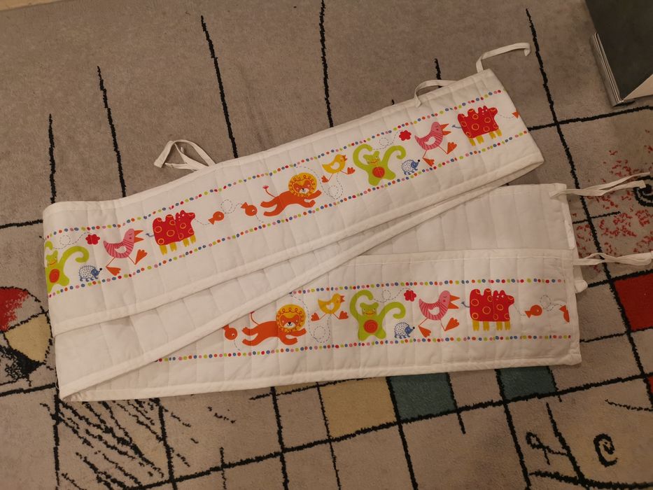 Ochraniacz do łóżeczka, długi, z Ikei.