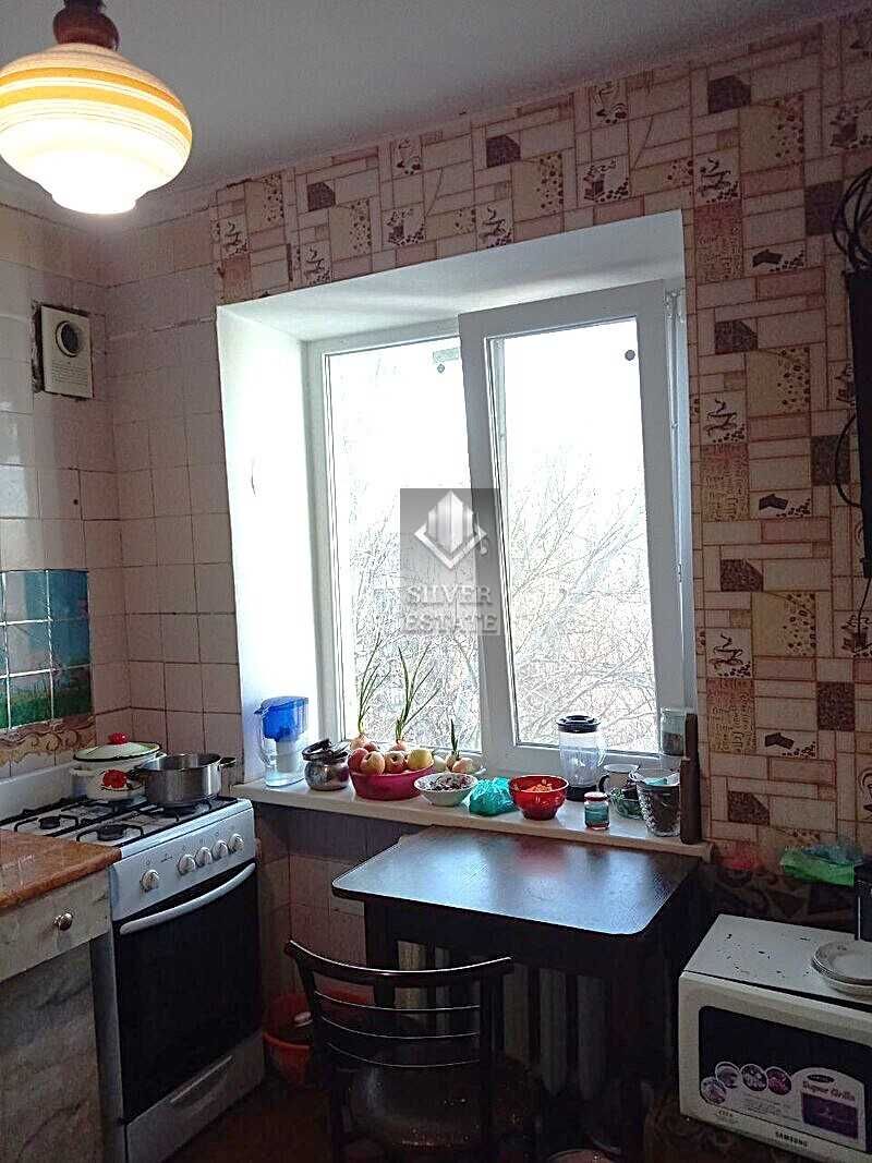 Продам 2-кімнатну квартиру в Шевченківському районі, вул. Корищенка