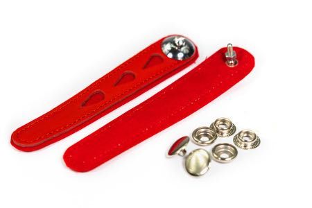 Paski spinające miech akordeonu FLOK/SKÓRA CZERWONE śrubka