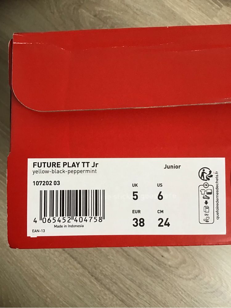 Halówki Puma buty do gry w piłkę junior r. 38