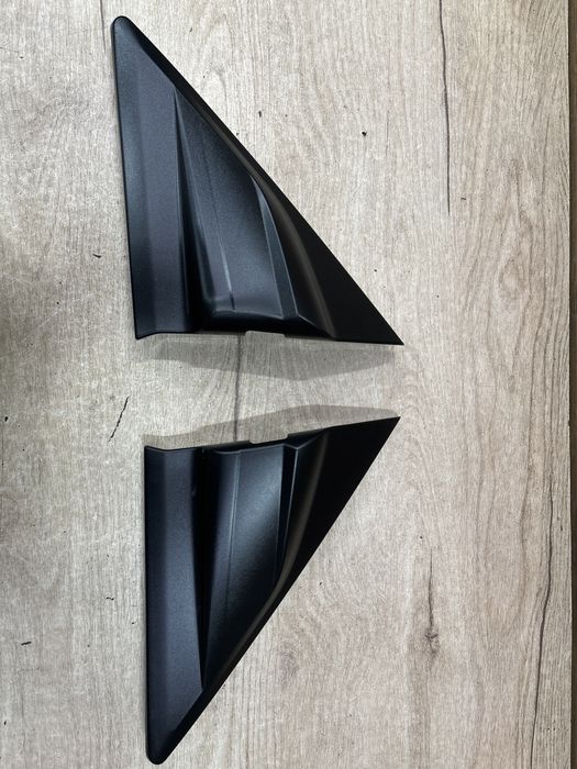 Trójkąt błotnika przedniego lewy prawy Ford Transit Custom