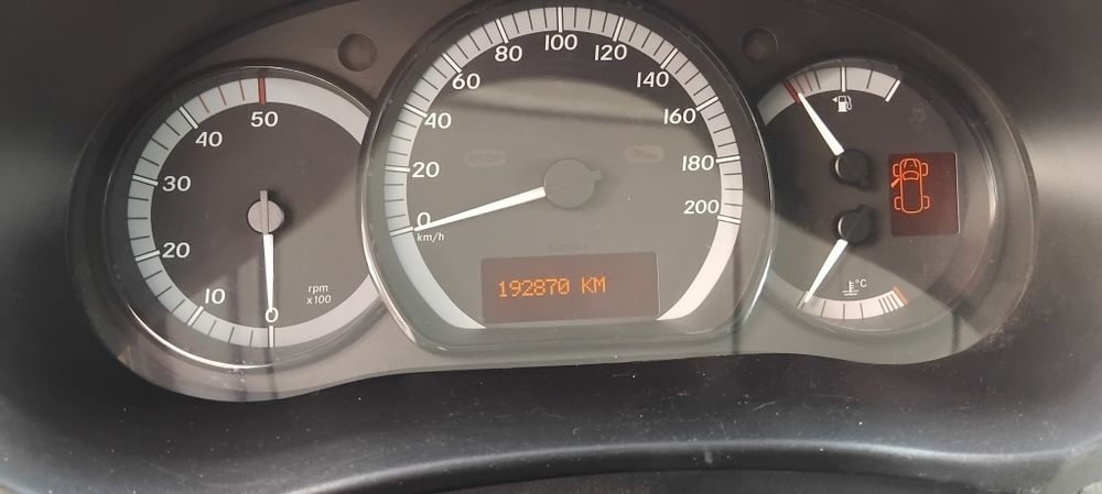 Мерседес сітан )