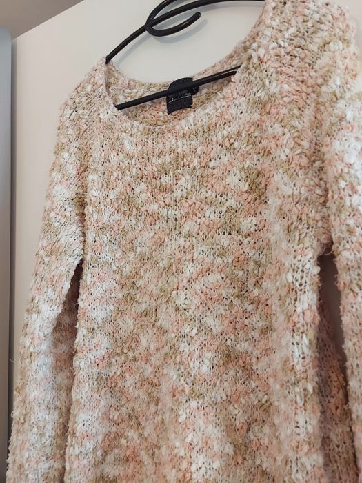 Reserved Sweter damski bucle -40/42