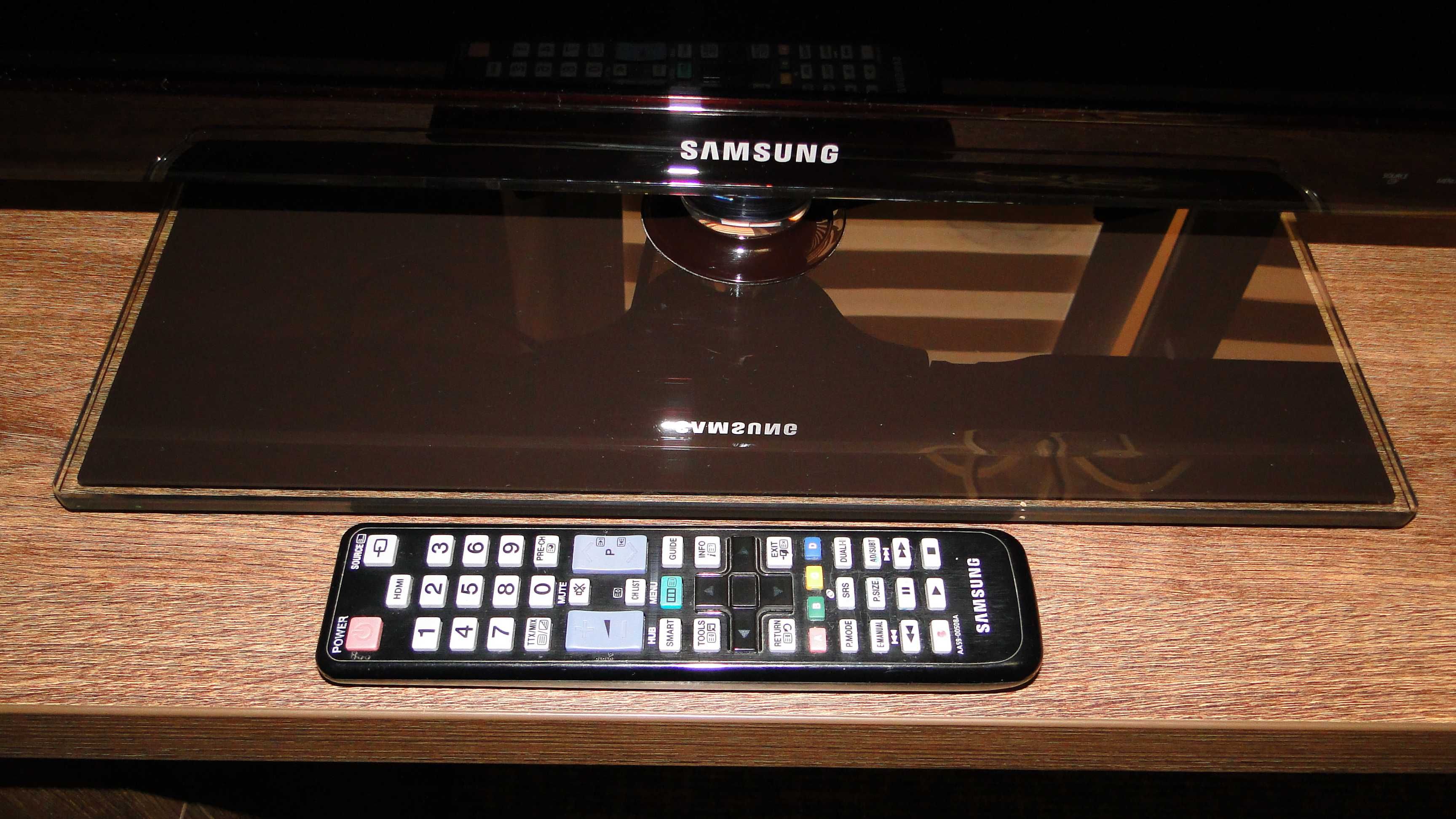 Телевізор Samsung 32'' UE32D5700 Full HD 100Hz Led Edge Slim