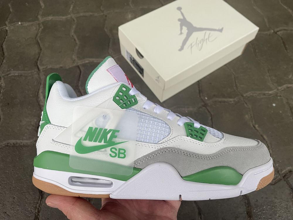 Nike SB x Jordan 4 Retro SP Pine Green бело зелёные