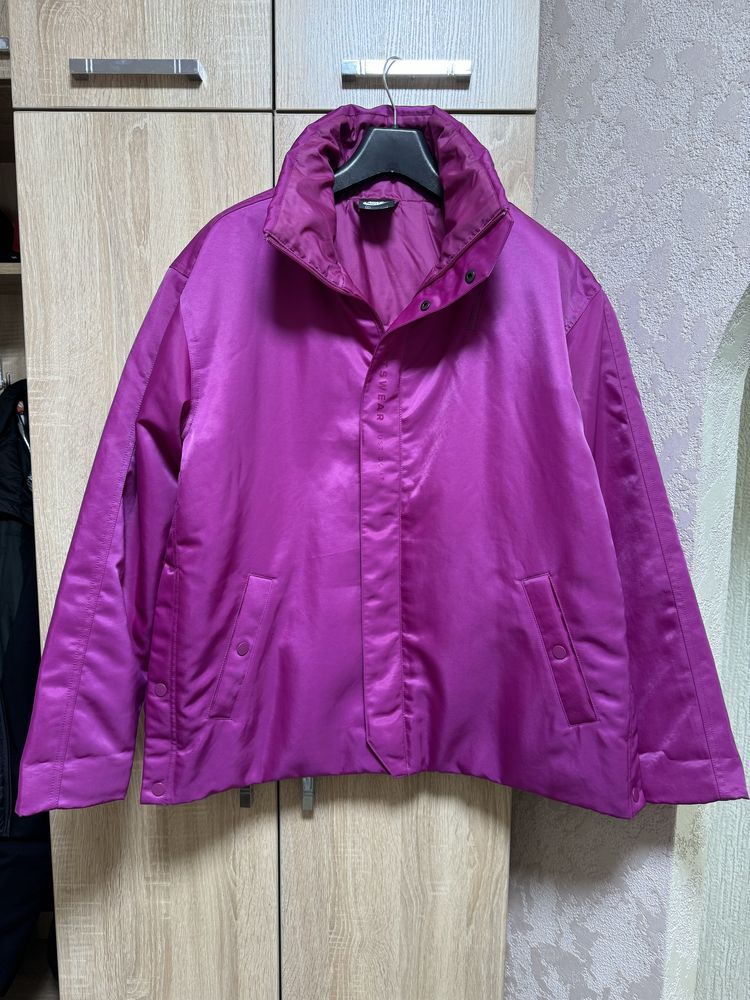 Куртка жіноча Nike thermore synthetic jacket фукси L оверсайз