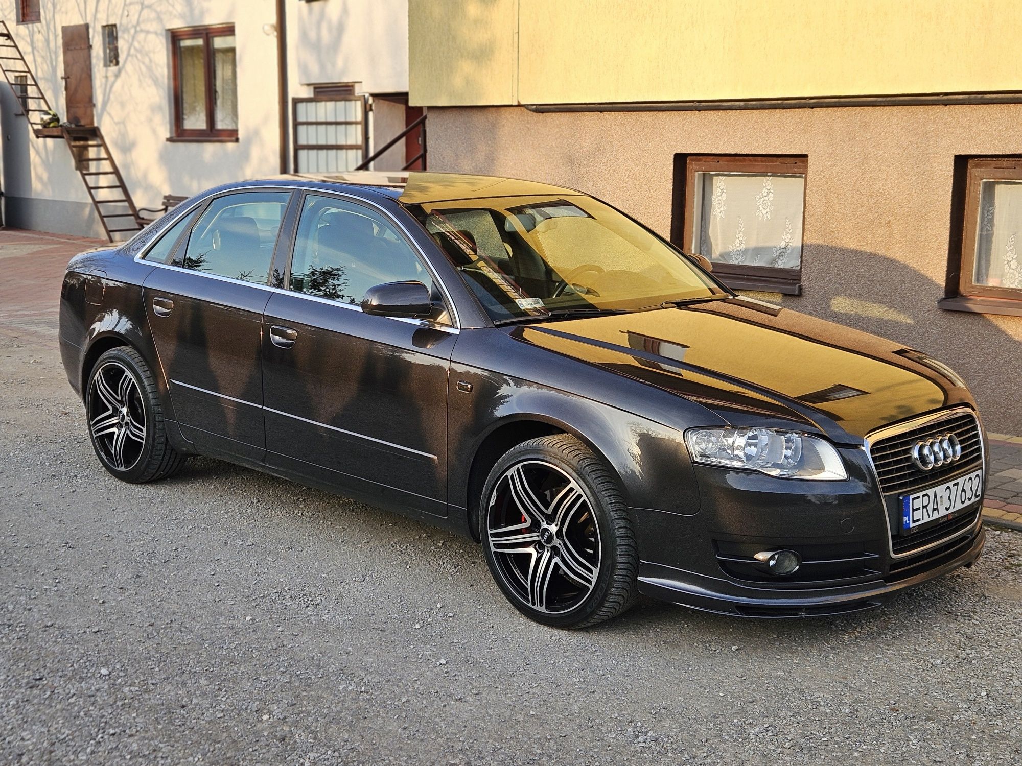 Audi a4 b7 (nie b8) Bogate wyposażenie niski brzebieg 2007r