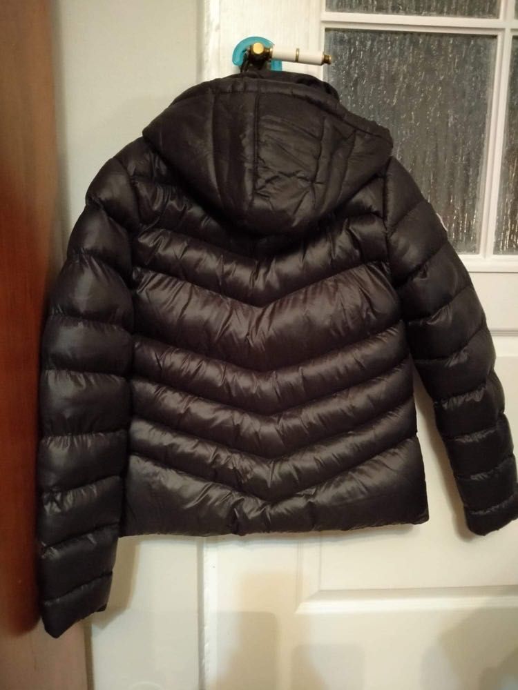 Czarna pikowana kurtka