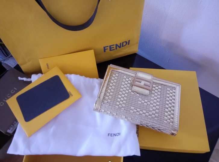 Portfel Fendi Gold Zucca Canvas