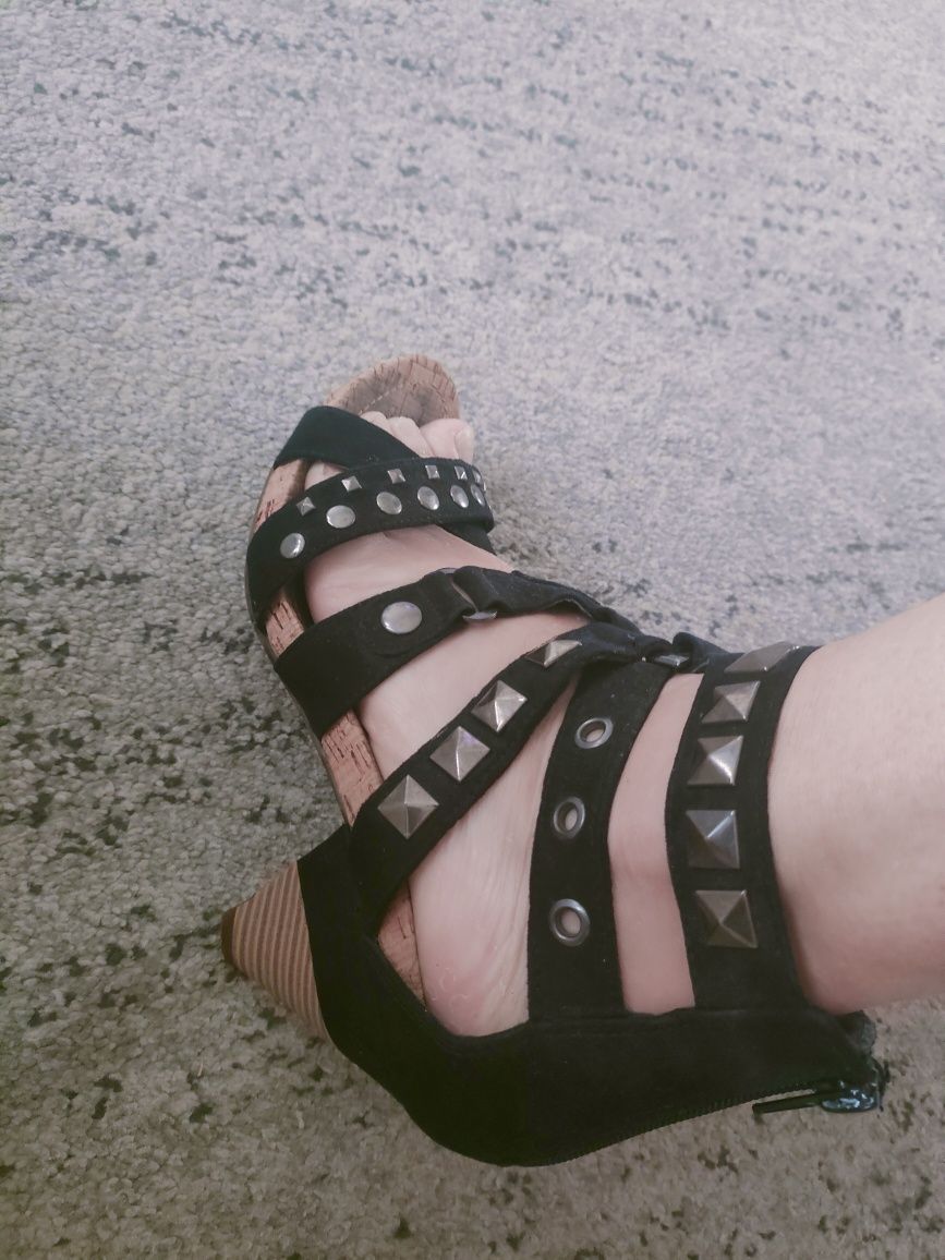 Buty rozmiar 41.