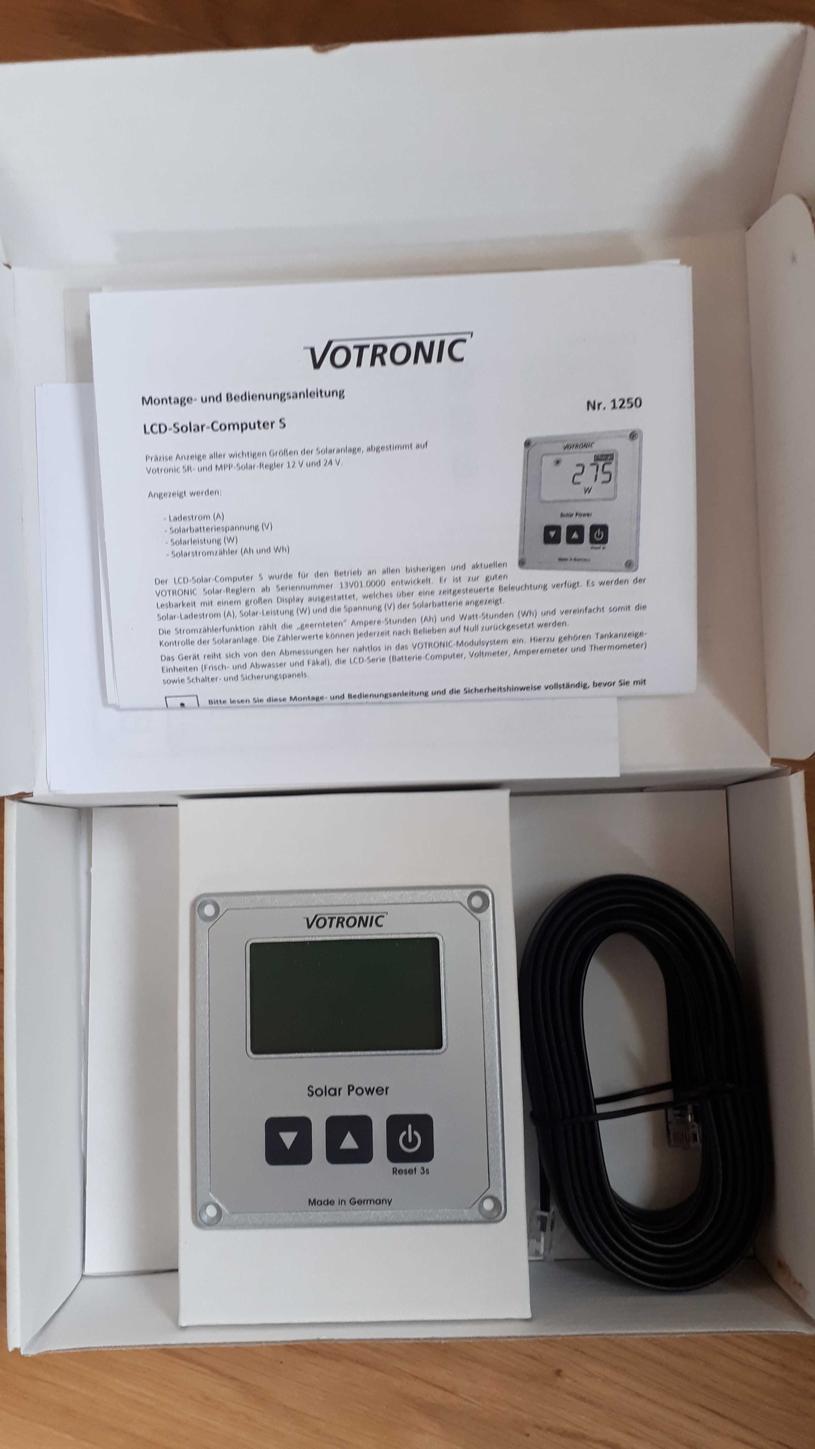 Votronic Solar Regulator + Votronic LCD Solar Computer S