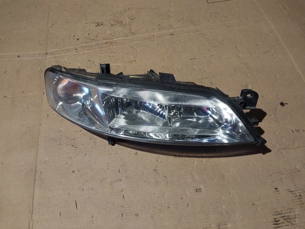 Opel vectra B lift lampa przednia przód reflektor prawa prawy