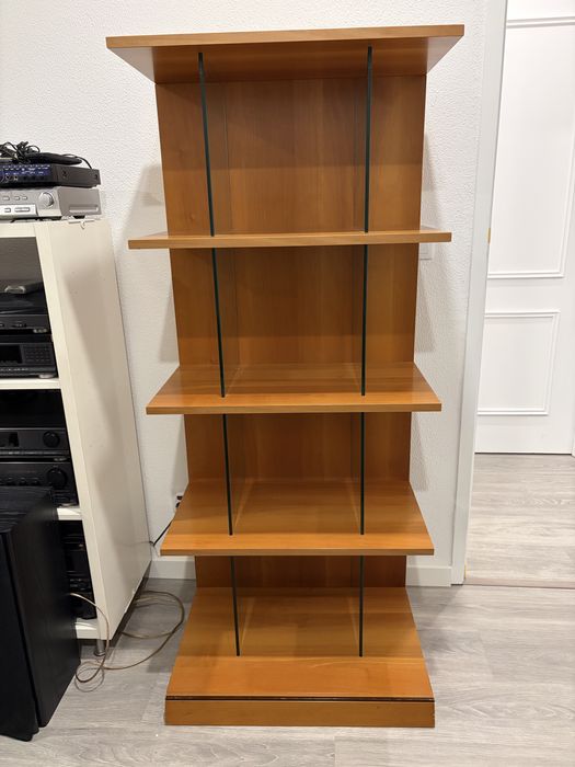 Estante em madeira maciça e vidro – excelente estado