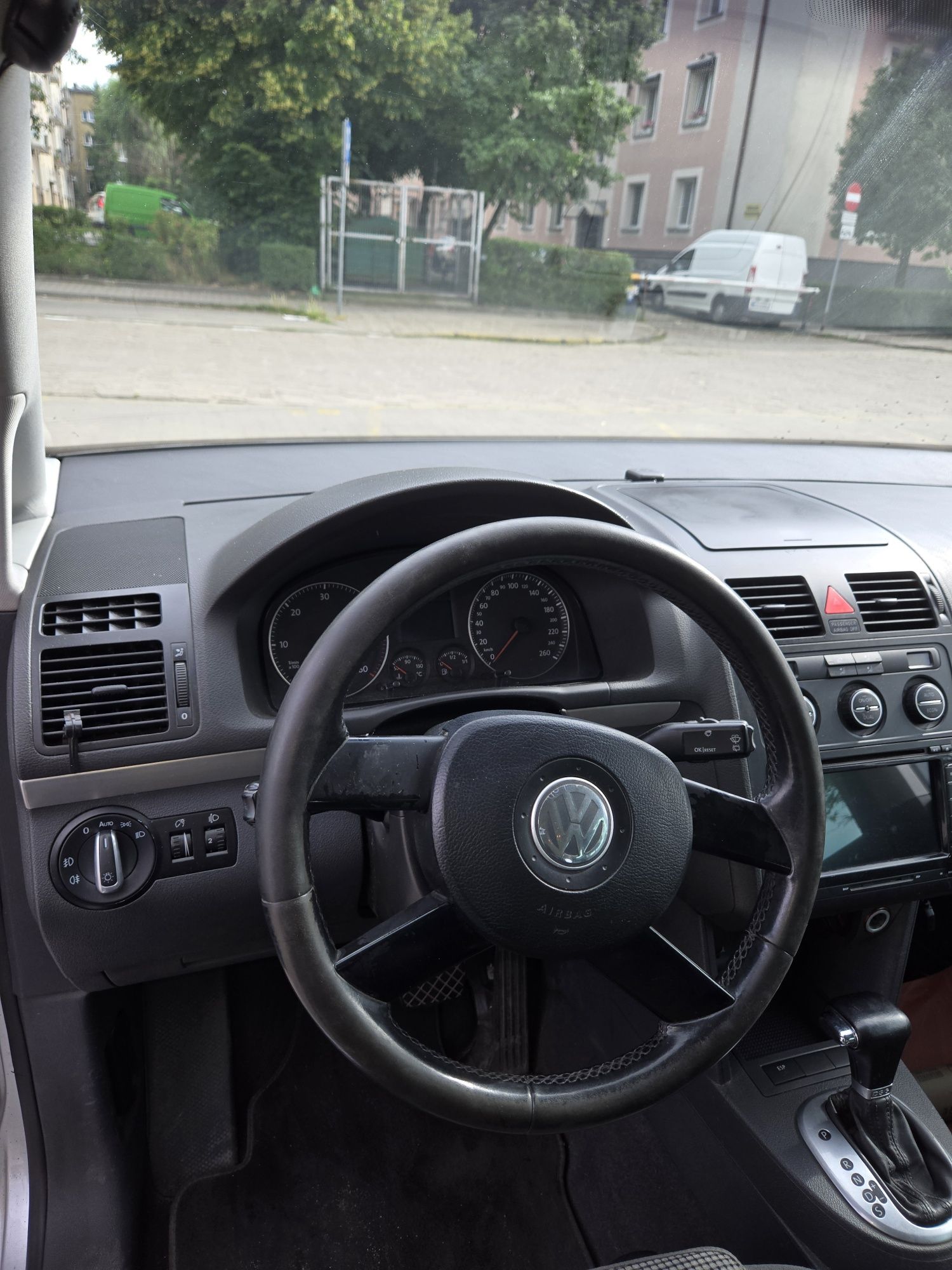 Vw touran automat 2.0 tdi 7 osobowy