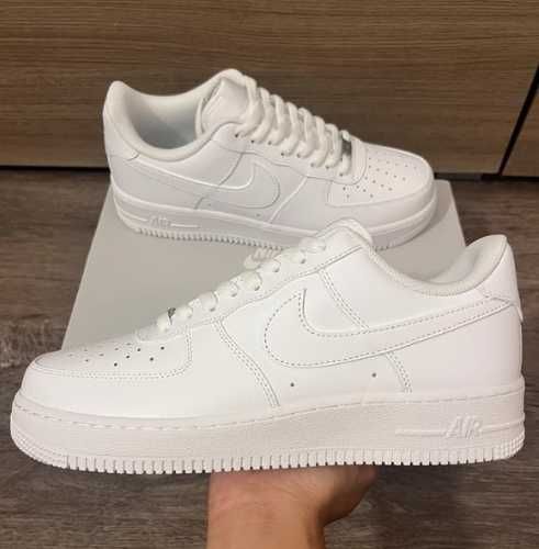 Nike Air Force 1 Low '07 White  40