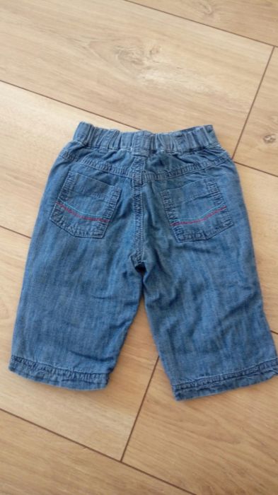 Spodnie jeansy dla małego dziecka - rozm.62cm - stan IDEALNY