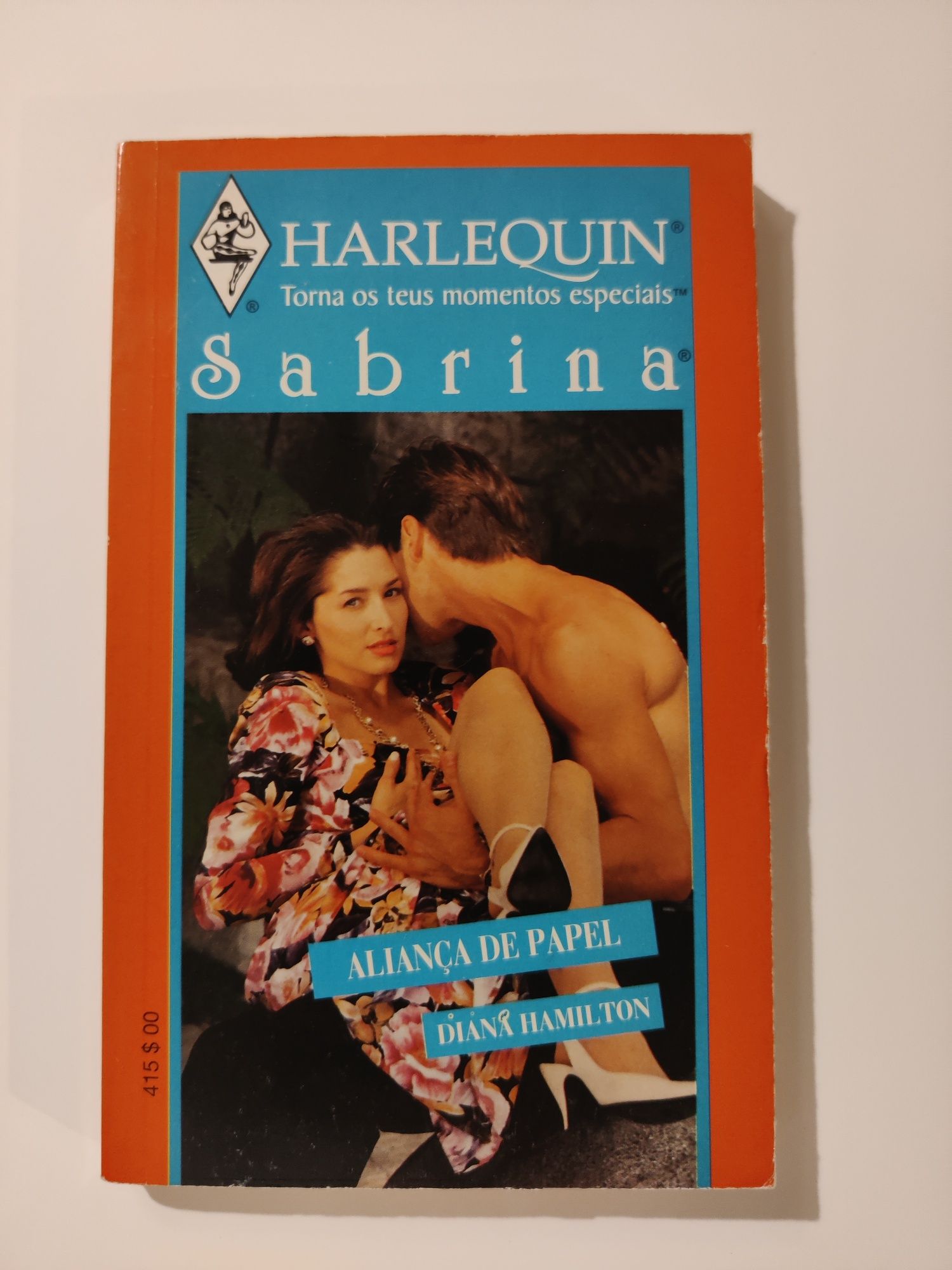 Livro Sabrina A Aliança de papel