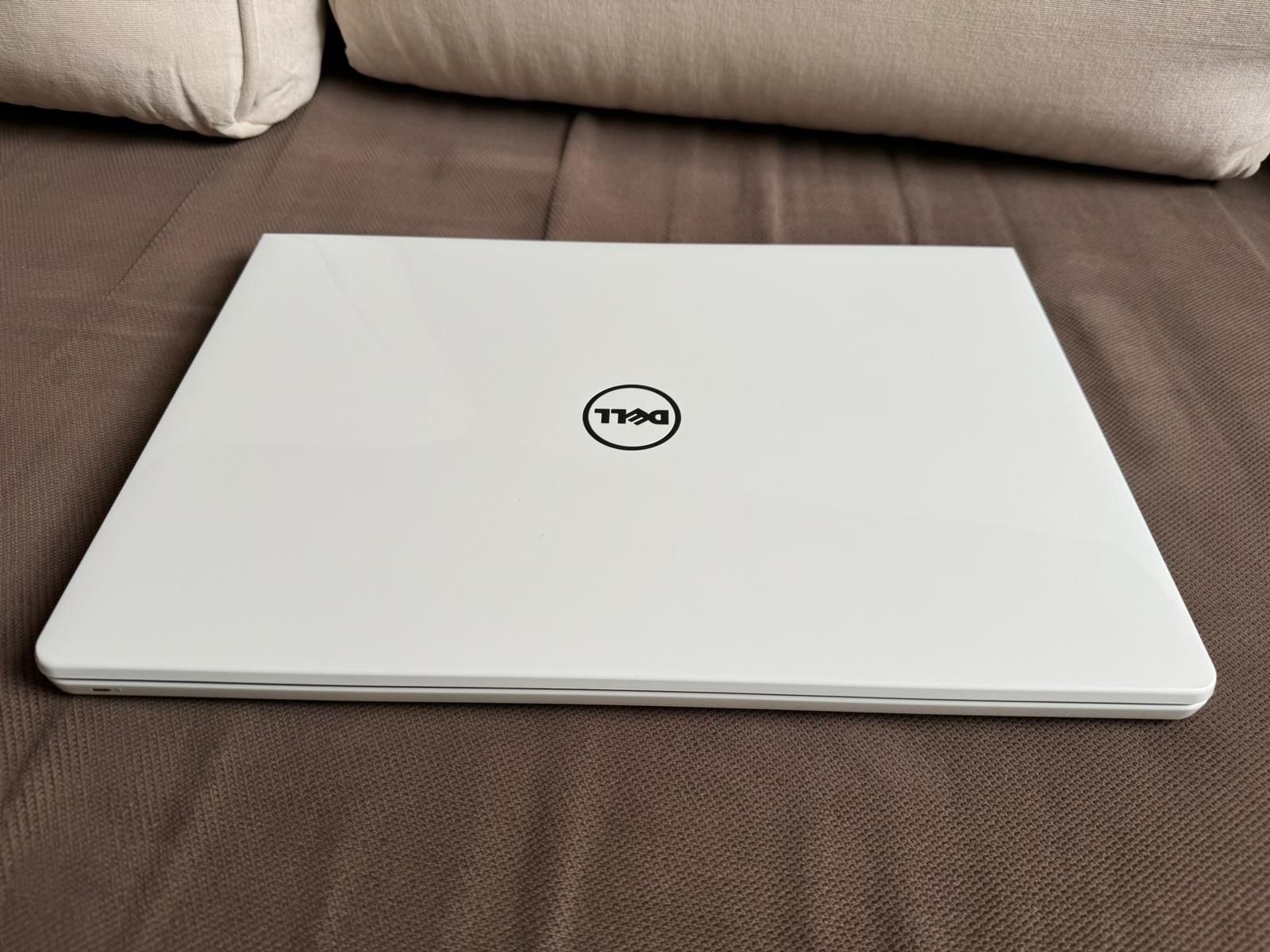 Dell Inspiron 5000