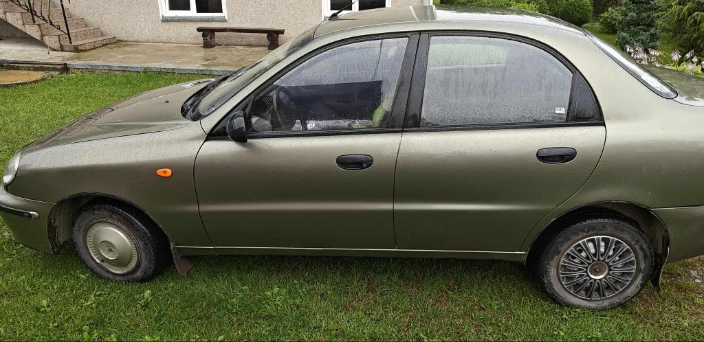 Daewoo Lanos    .